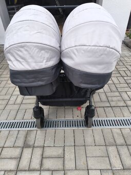 Kočárek pro dvojčata - 4