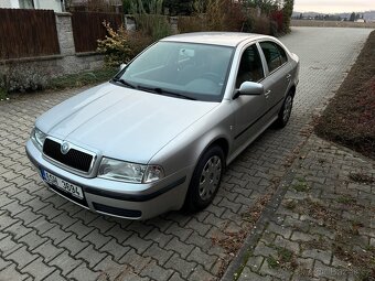 Škoda Octavia 1.6 - 4