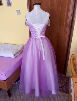 Maturitní/plesové šaty světle fialové - 4