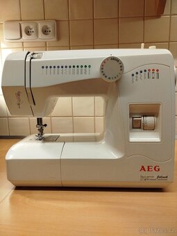Šicí stroj AEG - 4