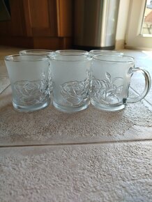 Skleněný džbán, skleničky, štamprdle... - 4