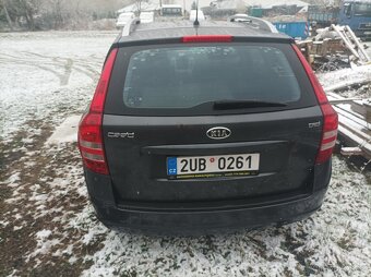 Kia Ceed 1,6 CRDI 2009 - 4