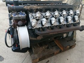 Motor tatra 111 - 4