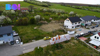 Prodej stavebního pozemku 600 m², Hluk - 4