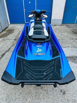 Yamaha GP1800 - 4