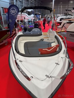 Nový motorový člun Giant 475 Sport+MOTOR - 4