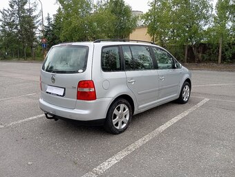 VW Touran 1.9 TDI 77kw 7 místní - 4