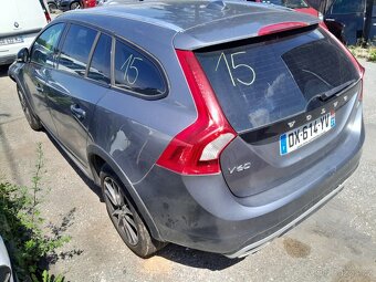 Volvo V60 2,0d CROSS COUNTRY - 4