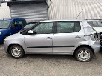 Škoda Fabia II 1.2 HTP 51 kW, rok 2008 NA NÁHRADNÍ DÍLY - 4