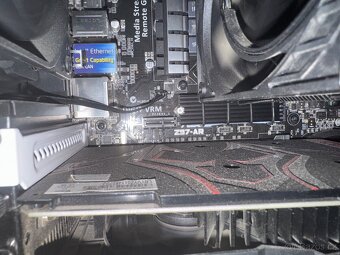 ASUS Z97-AR i5-4570 32GB RAM 1050Ti - 4