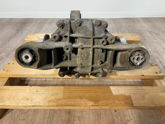 // Zadní Diferencial AUDI Q7/VW TOUAREG 3.0TDI  // - 4