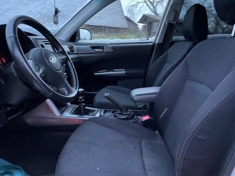 Subaru Forester 2.0i - 4