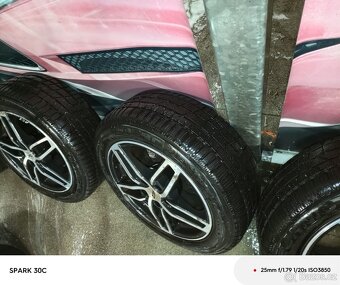 5x112r17 zánovní zimní pneu - 4