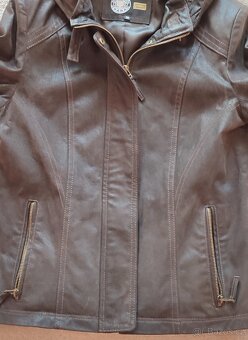 Zánovní KARA kožená buda, vel. 38 s kapucí - 4