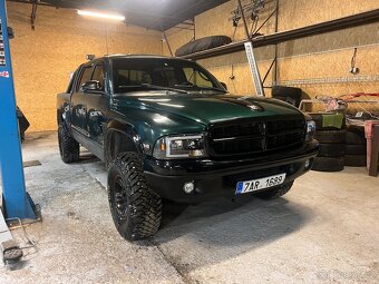 Dodge DAKOTA Quad Cab 4x4 aut. V8, 6míst - 4