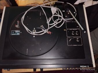 Gramofon se zesilovačem Tesla NZC 421 – na díly - 4