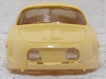 Tatra 603 Ites - Retro hračka - Auto bowden - 4