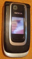 3x Nokia 6131 +3x Alcatel BE1 +2x Samsung 5230 -funkční - 4