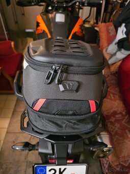 Plotna,podkova a tankbag SW-MOTECH, objem 5-8 l. - 4