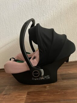 Velmi pěkné růžové vajíčko + základna IsoFix Avional Cosmo - 4