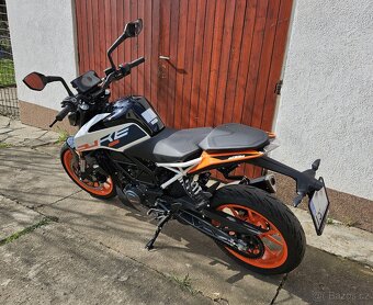 KTM Duke 125, r.v. 10/2023, naj. 1600 km - 4