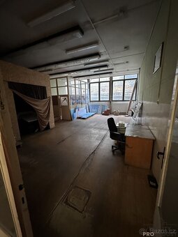 Pronájem skladu - dílny o výměře 138m2 v Adamově u Blanska - - 4