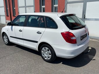 Škoda Fabia 2 kombi 1.4 16V Klimatizace - 4