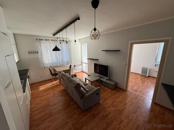 Pronájem bytu 2+kk • 43 m², Modřice - 4