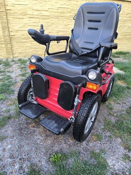 Elektrický invalidní vozík od firmy INVACARE - 4