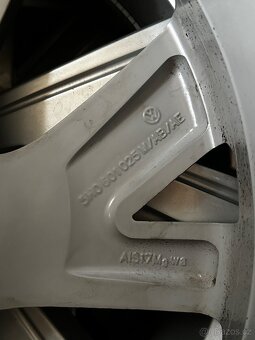 5x112 R18 7,5J ET50 Originál VW + 225/40 R18 letné - 4