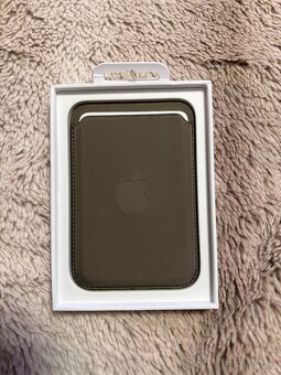Peněženka Apple FineWoven s MagSafe - 4