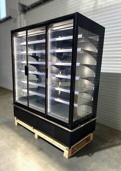 Přístěnná vitrína IM 2m - 4