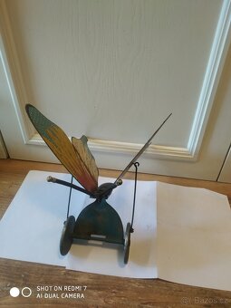 stará starožitná hračka mechanický plechový jezdící motýl pr - 4