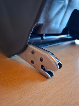 Autosedačka Britax Römer Safefix 9-18kg, s podpůrnou nohou - 4