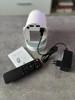 Projektor PRO 4K Android 11 bílý - 4