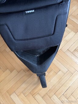 Thule Spring, 2x striska, madlo, polihovani nožiček - 4