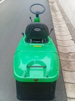 Prodám zahradní traktor John Deere - 4