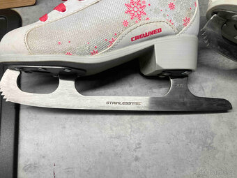 Dívčí brusle s beránkem velikost 33 - 4