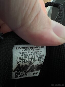 Under Armour boty vel.37,5 - 4
