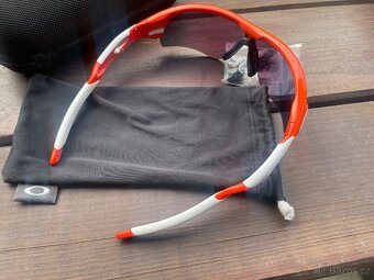 Oakley Radarlock Orange/+Red Iridium - 4