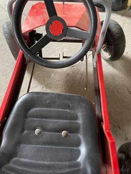 Plechové šlapací auto - 4