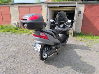 Suzuki BURGMAN 250 - 4