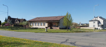 Dům vhodný k podnikaní + bydleni.Pozemek 1820m2. - 4