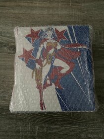 Figurka Wonder Woman classic od Mezco 1:12 - 4