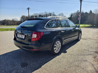 Škoda Superb 2.0 TDI, 103 kW elegance kombi, černá metalíza - 4