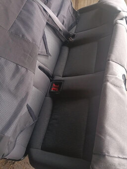 VW T5 Caravelle transporter zadní sedadla - 4