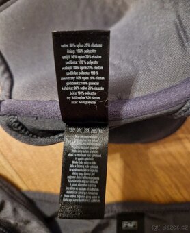 Plavky na větší poprsí s malým obvodem F&F - 4