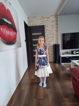 Spolecenske saty vel.134 - 4