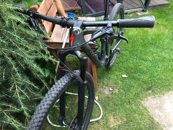 Celoodpružené horské kolo Specialized Epic Expert Carbon - 4