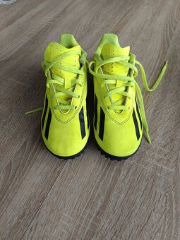 Prodám dětské kopačky Adidas na umělou trávu v. 34 - 4